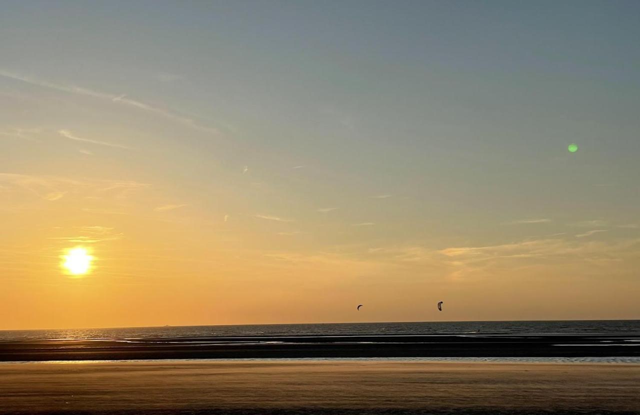 Moderne Studio Aan Het Strand In Oostduinkerke-Bad Коксейде Екстериор снимка